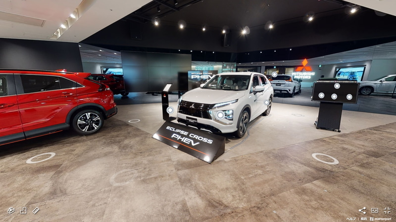 実際の本社ショールームがVR空間に再現されている。◎の部分にカーソルを合わせてクリックするとそこに移動する