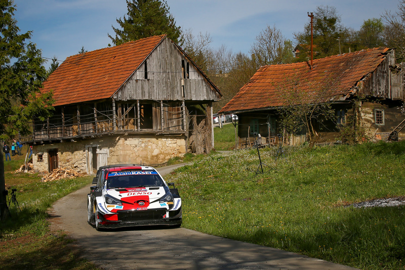 1号車（セバスチャン・オジエ選手、ジュリアン・イングラシア選手）