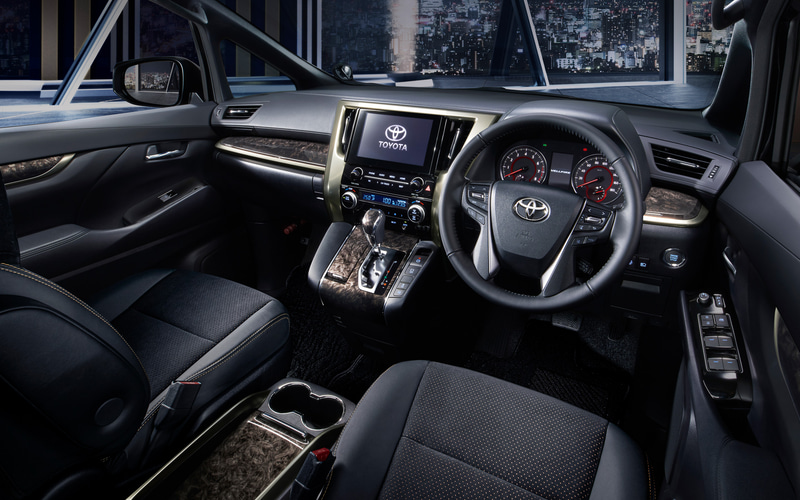 ヴェルファイア GOLDEN EYES II（ガソリン車・2WD）