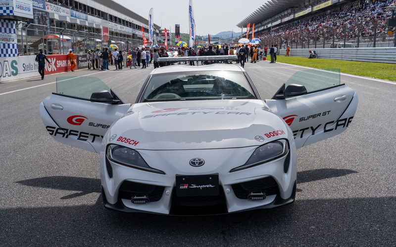 スターティンググリッド