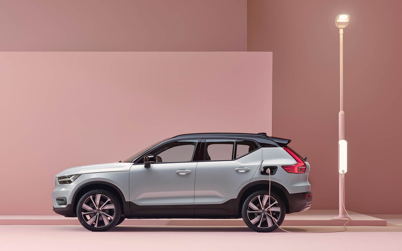 ボルボ「XC40 リチャージ」