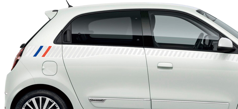 今回の限定車ではブラン クオーツ メタリックのボディカラーにトリコロールの専用サイドストライプを採用