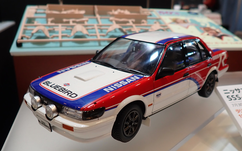 ハセガワ「1/24 ニッサン ブルーバード 4ドアセダン SSS-R（U12型）後期」