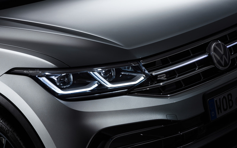 LEDマトリックスヘッドライト「IQ.LIGHT」