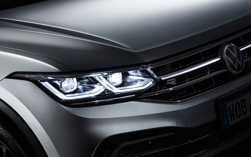 LEDマトリックスヘッドライト「IQ.LIGHT」