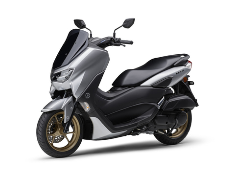 か*ん様 CORES トリシティ　nmax 走りの『NMAX』と気軽さの『トリシティ125』、125ccラインアップ