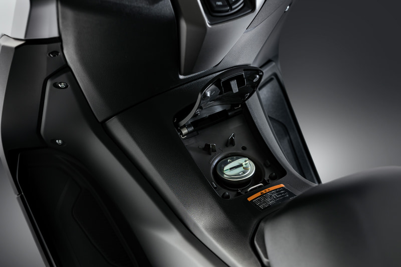 「NMAX ABS」2021年モデル