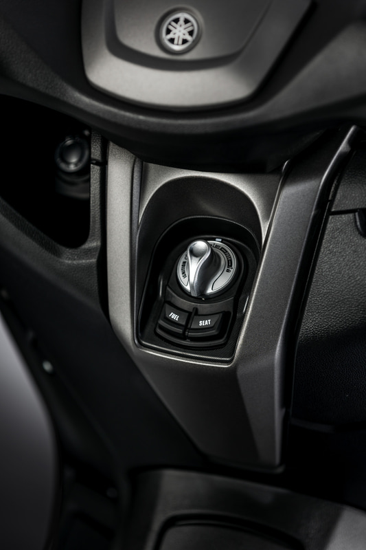 「NMAX ABS」2021年モデル