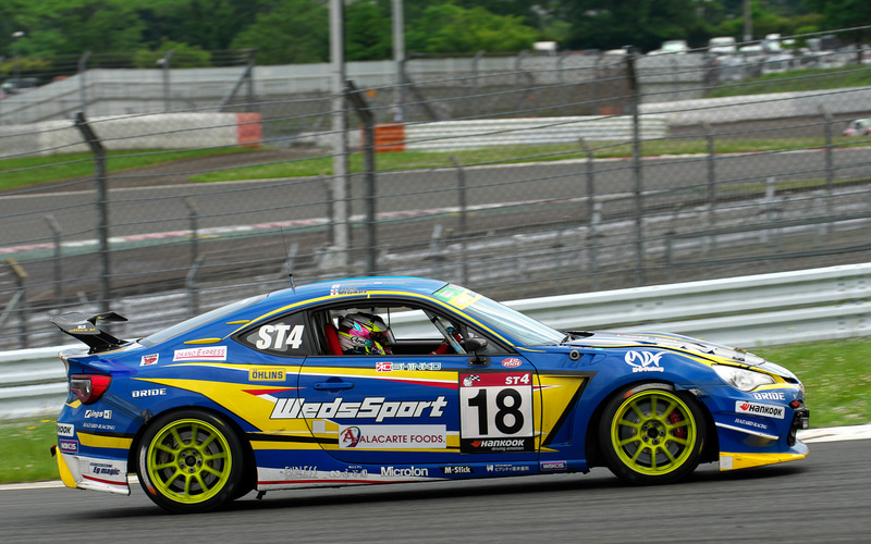 ST-4クラス優勝　18号車 Weds Sport 86（浅野武夫/藤原大暉/芝叔和/松井宏太/普勝崚/中島佑弥組）
