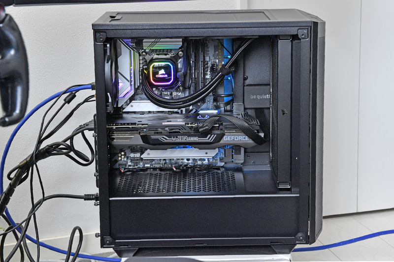ケースはbe quiet! のPURE BASE 500DXで、水冷CPUクーラーを利用している