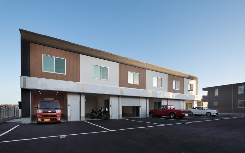 駐車場が契約物件前に隣接して利便性が高い