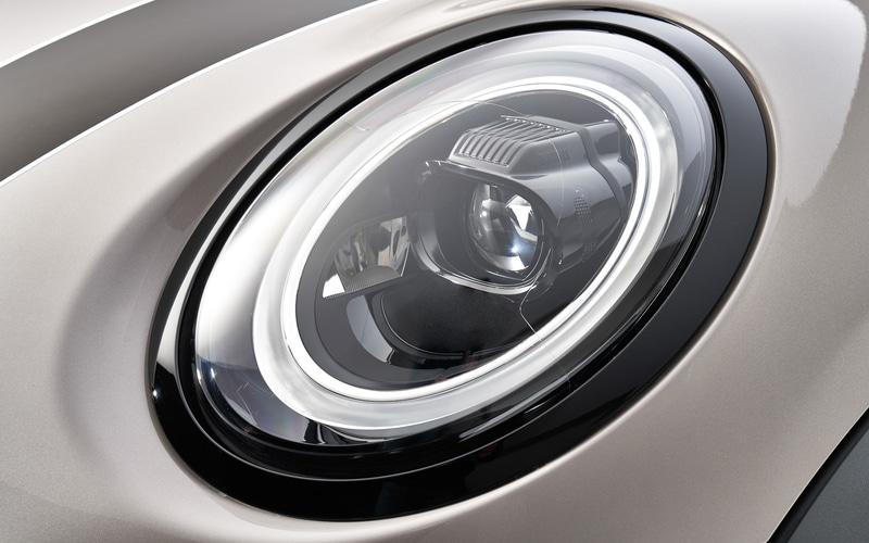 LEDヘッドライト