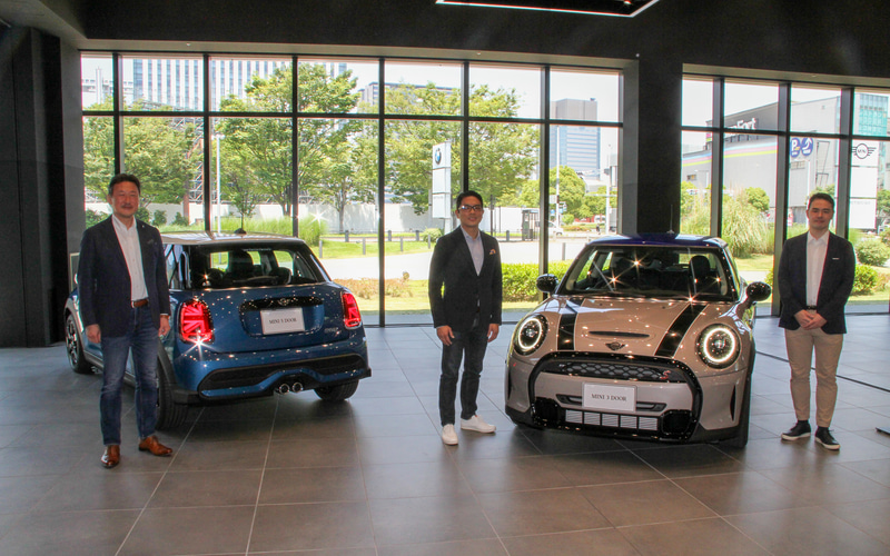 フェイスリフトした新型「MINI」シリーズの発表会を開催