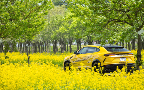 ランボルギーニ、「ウルス」で日本縦断企画「UNLOCK ANY ROADJAPAN