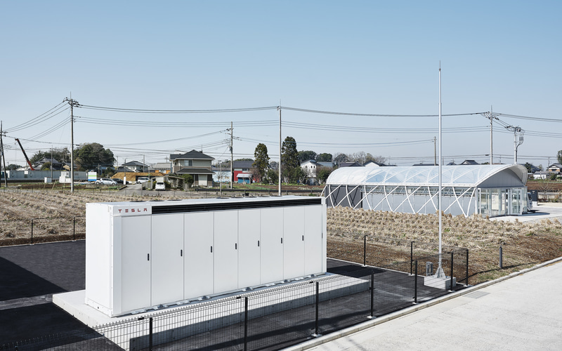 高砂熱学イノベーションセンターに設置されている大型蓄電システム メガパック