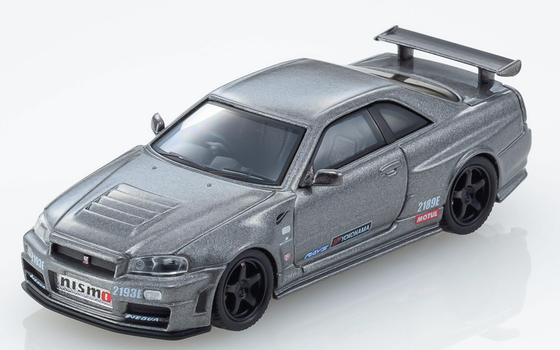 ミニカーサイズ：本体全長7.1cm。ミニカー素材：亜鉛合金、ABS樹脂、PVC（非フタル酸系）、ポリスチレン。ギミック：開閉機構なし