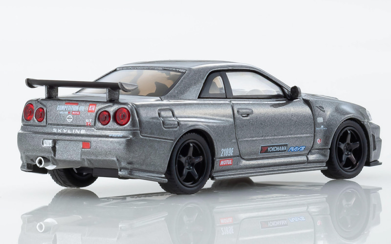 ミニカーサイズ：本体全長7.1cm。ミニカー素材：亜鉛合金、ABS樹脂、PVC（非フタル酸系）、ポリスチレン。ギミック：開閉機構なし