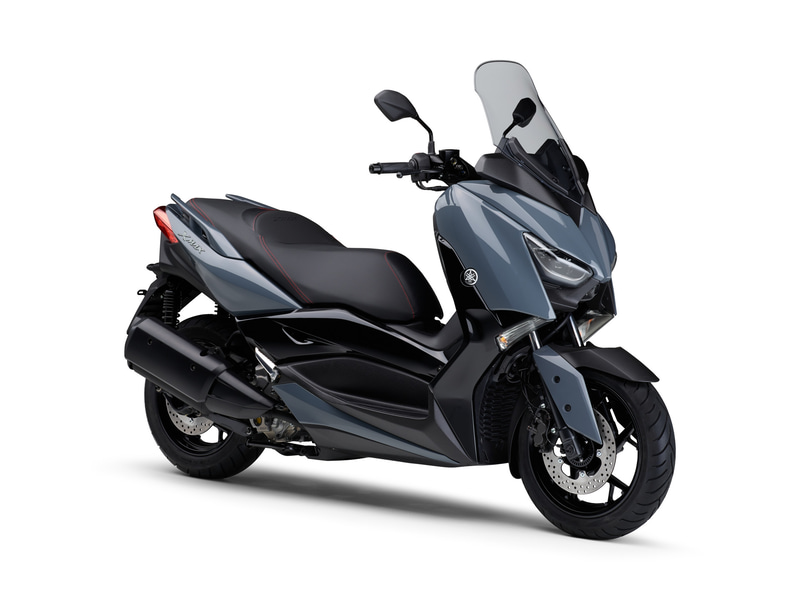 “グレー”は、2021年モデルの各MAXシリーズでも採用しているソリッドで艶のあるグレーを採用し、トレンディかつスポーティなイメージを表現