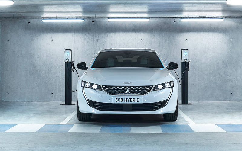 PHEVモデルの「508 GT HYBRID」
