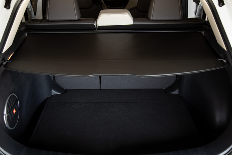 新型車「カローラ クロス」