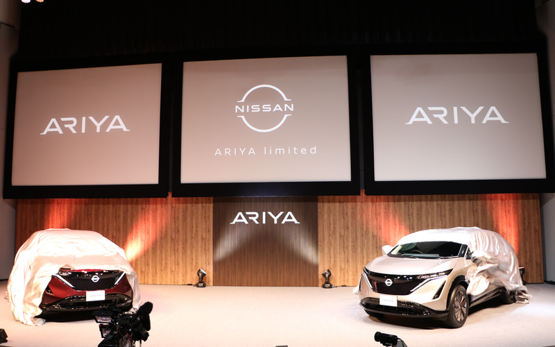 アンベールされた日本専用特別限定車の新型「アリア limited」