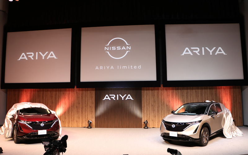 アンベールされた日本専用特別限定車の新型「アリア limited」