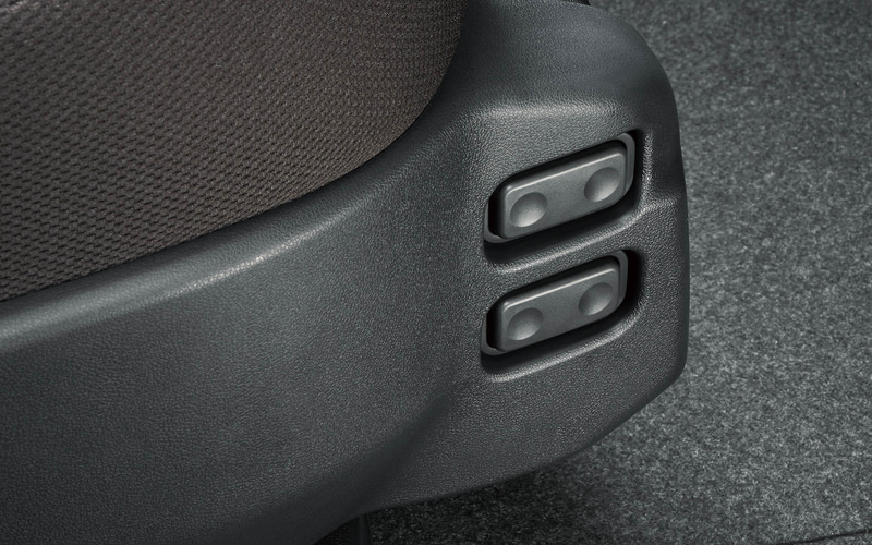 助手席シート右側