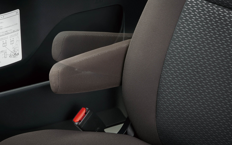 アームレスト（右）