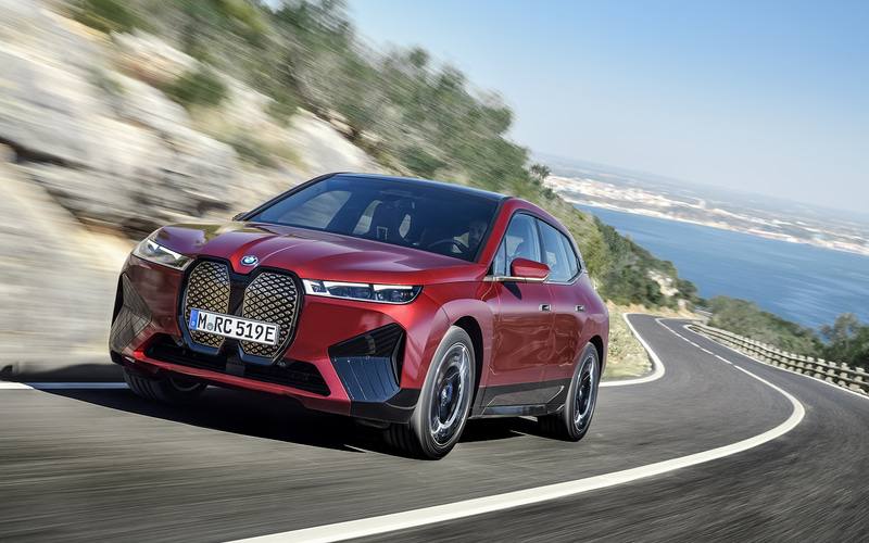 iX ローンチ・エディション