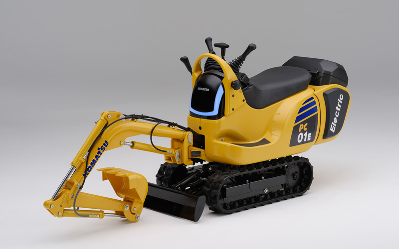 モバイルパワーパック搭載のマイクロショベル「PC01」（試作車）