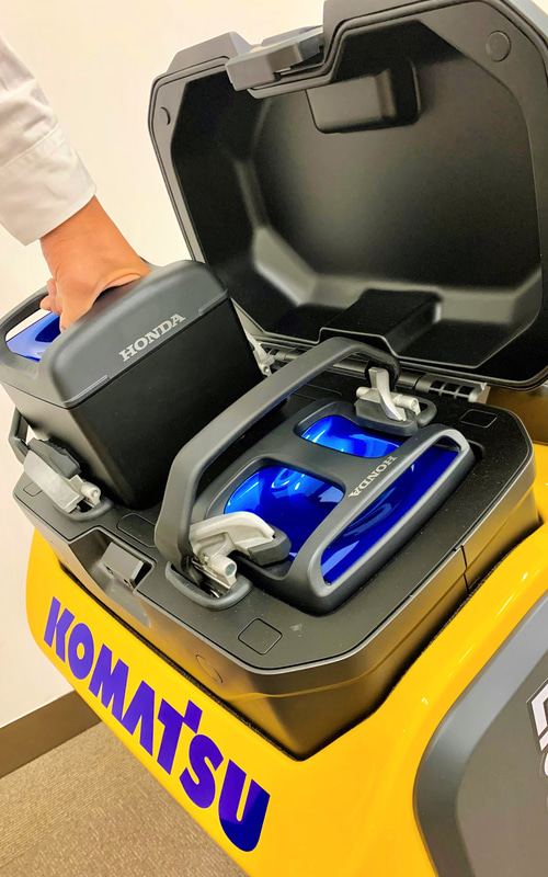 マイクロショベル「PC01」にモバイルパワーパックと電動パワーユニット（eGX）を搭載することで電動化し、2021年度中の市場導入を目指す