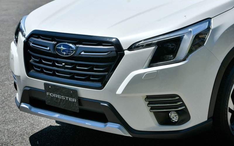 「BOLDER」表現を取り入れたフロントフェイスや新デザインのアルミホイールを採用