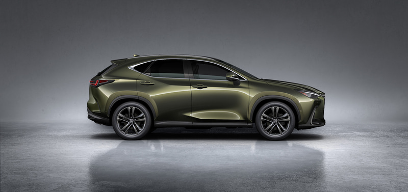 LEXUS NX エクステリアカラー テレーンカーキマイカメタリック（プロトタイプ）