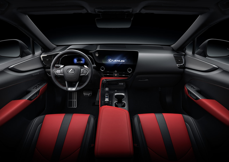 LEXUS NX インテリアカラー “F SPORT”専用フレアレッド（プロトタイプ）