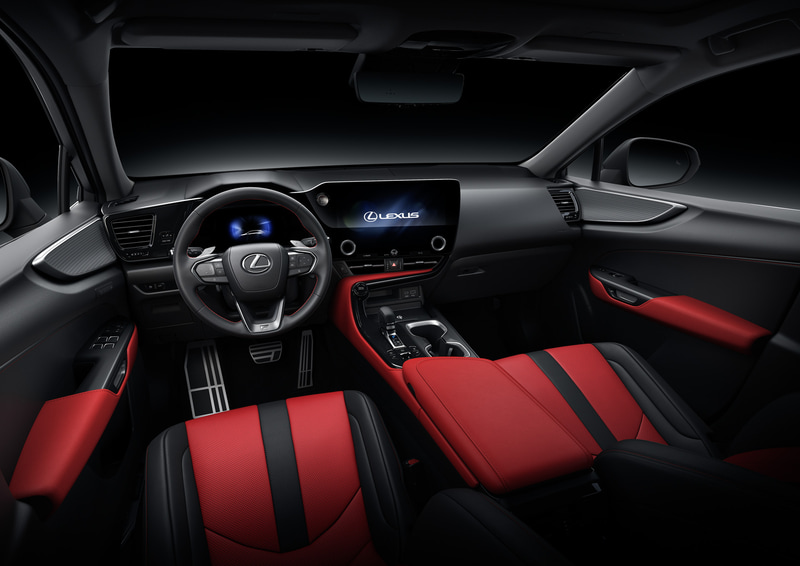 LEXUS NX インテリアカラー “F SPORT”専用フレアレッド（プロトタイプ）