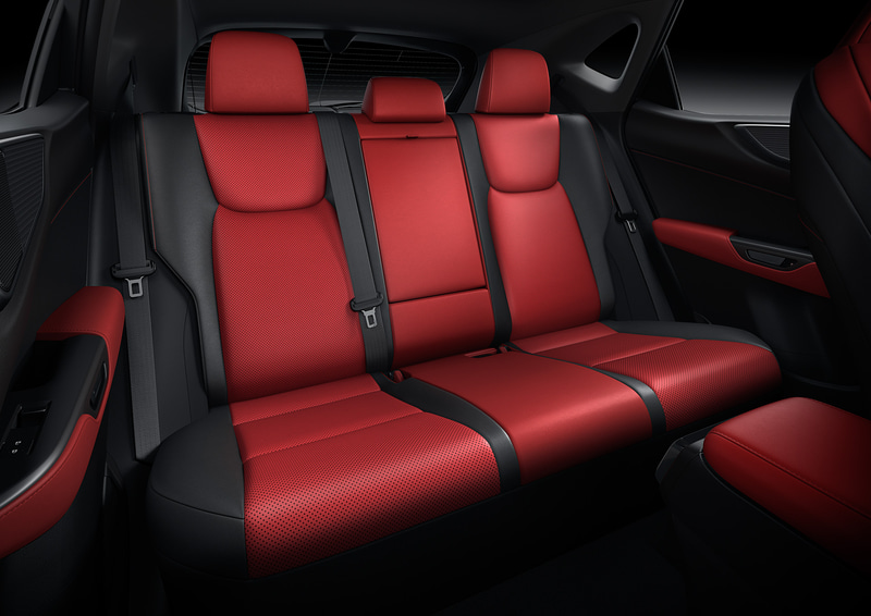 LEXUS NX インテリアカラー “F SPORT”専用フレアレッド（プロトタイプ）