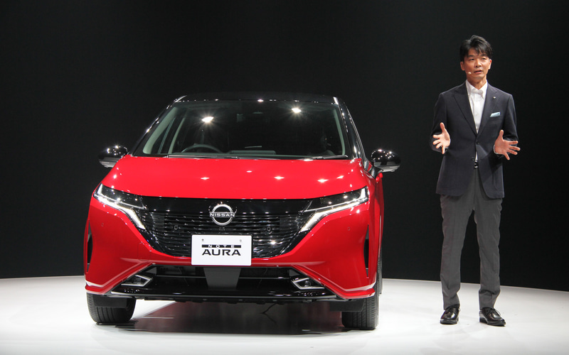 藤沢氏はノート オーラの開発にあたり「感性品質」「美・機能」「先進感」の3点にこだわったという