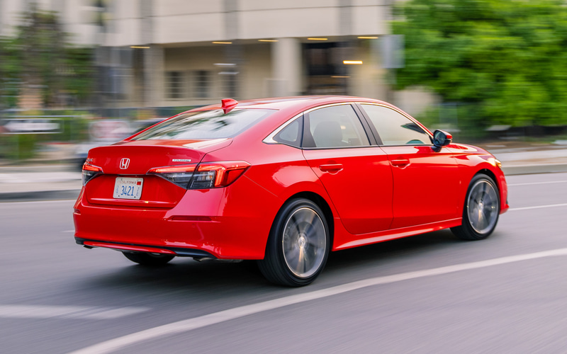 写真は1.5リッターターボモデルの「ツーリング」