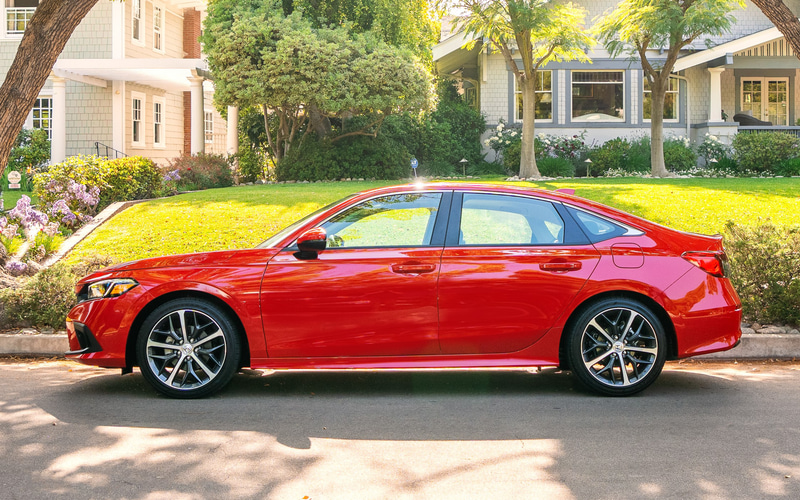 写真は1.5リッターターボモデルの「ツーリング」