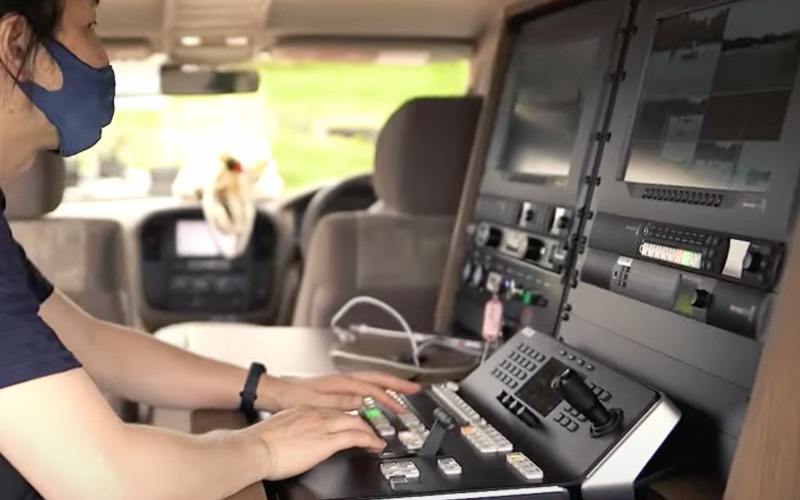 オフグリッドスタジオ ATOM’Sでは映像撮影、編集、配信などに必要な機能を備え、乗車定員は2名