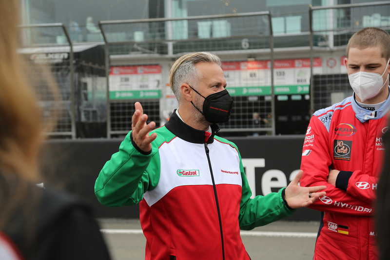 総合43位、TCRクラス3位に終わった Honda Civic TCRのティエゴ・モンテイロ選手