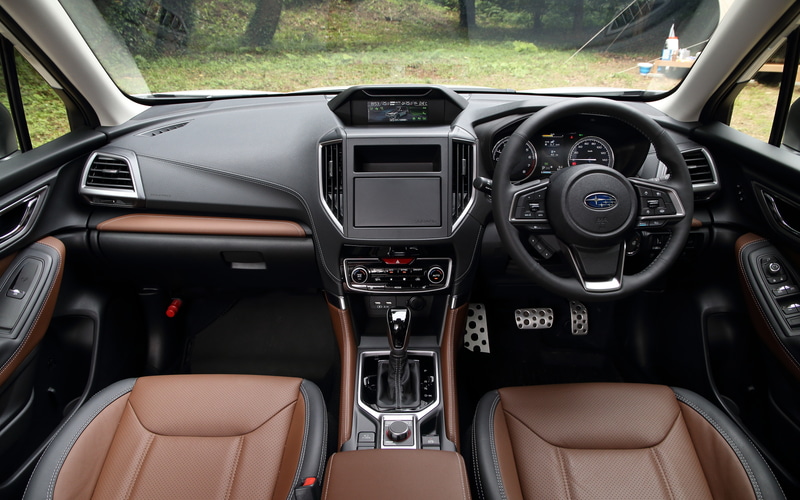 Advanceのインパネ。内装色は写真のブラウンのほかに、ブラックも用意される