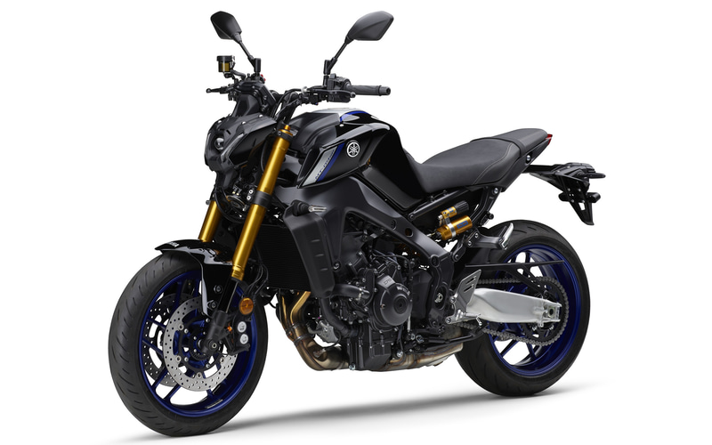 上級モデル「MT-09 SP ABS」のカラーはブラックのみ