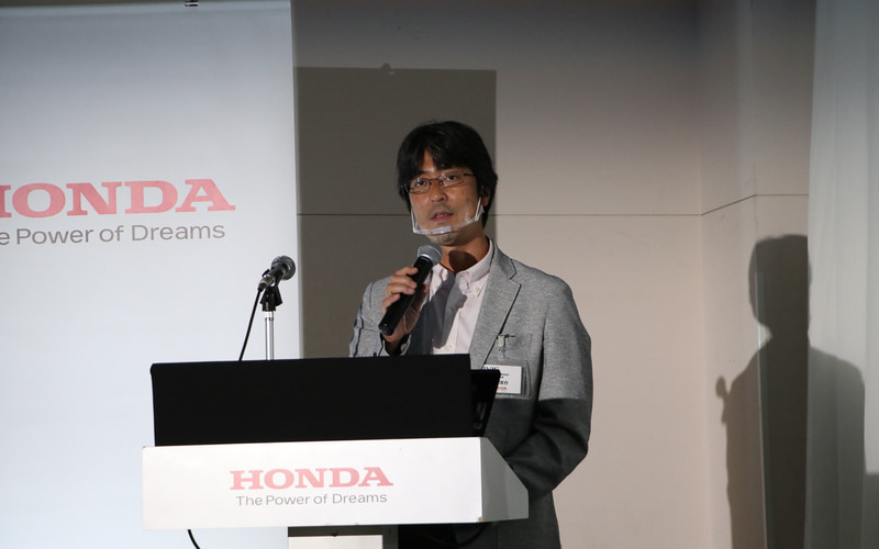 本田技研工業株式会社 四輪事業本部 ものづくりセンター 佐藤洋介氏がプレゼンテーションの中でTYPE Rの登場予定を発表した