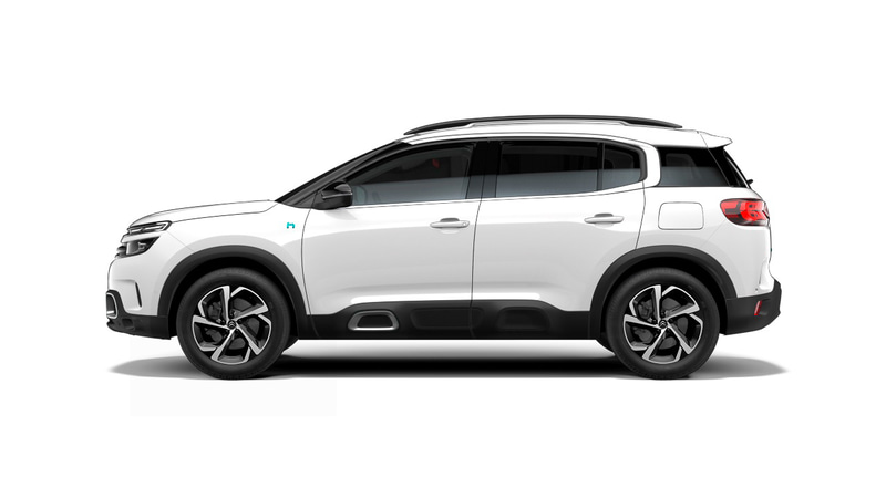 ボディカラーは4色設定。写真はブラン ナクレ