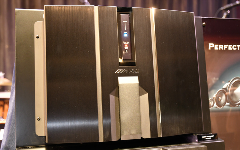 オーディオプロセッサ「HDP-H900」