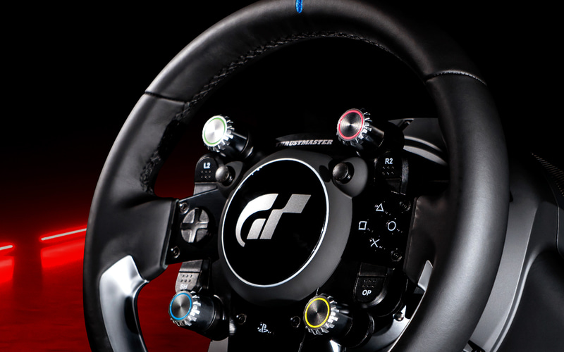 THRUSTMASTERが公開した「グランツーリスモ」公式ステアリングコントローラの新製品「T-GT II」