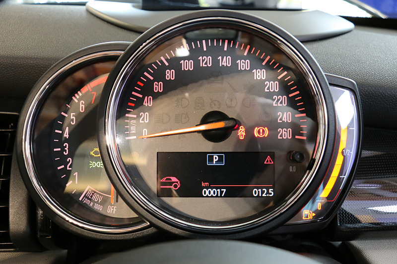 旧モデルのメーター