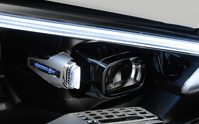 DIGITALライト（ウルトラハイビーム付き）