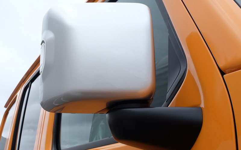 シルバードアミラー